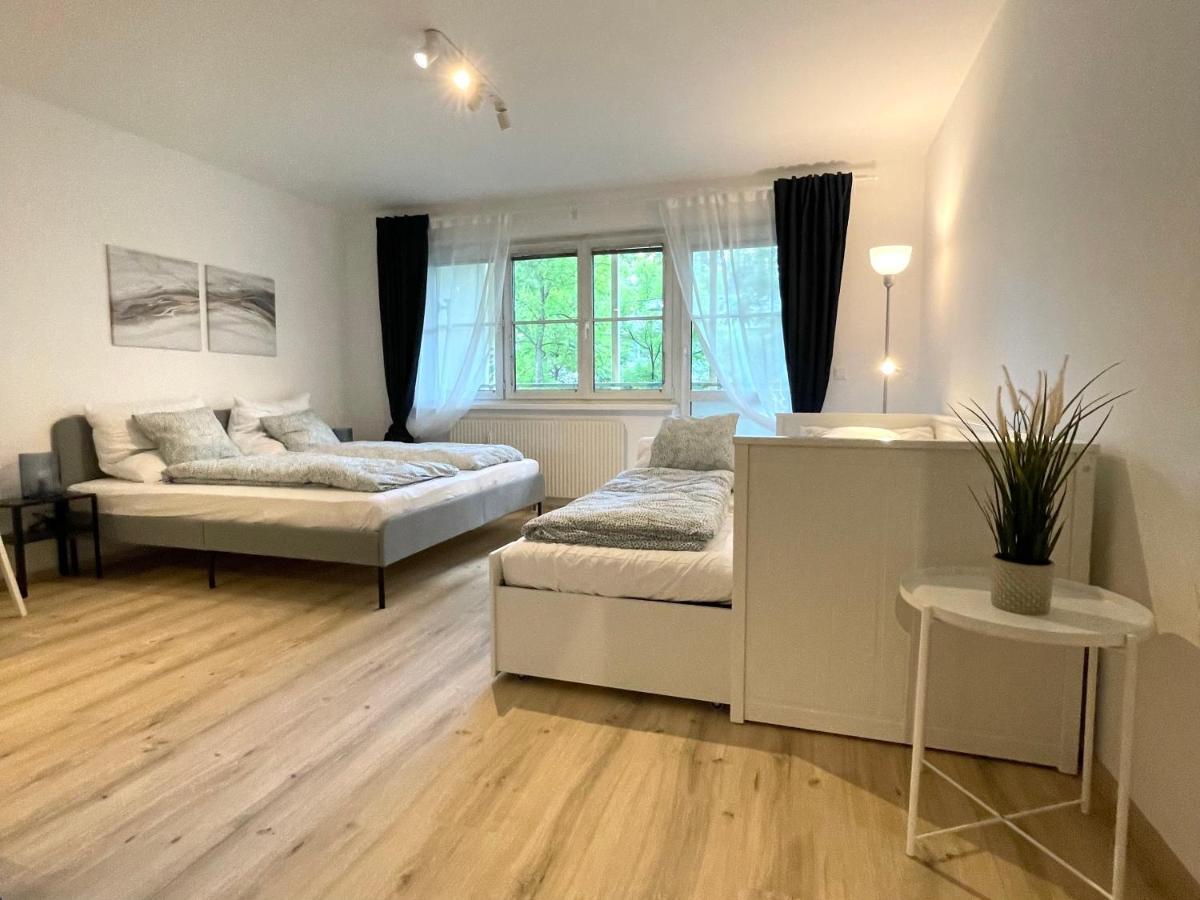 Ferienwohnung #Family & Friends# Ruhig, Gruen, Gleich In Der City Wien Exterior foto